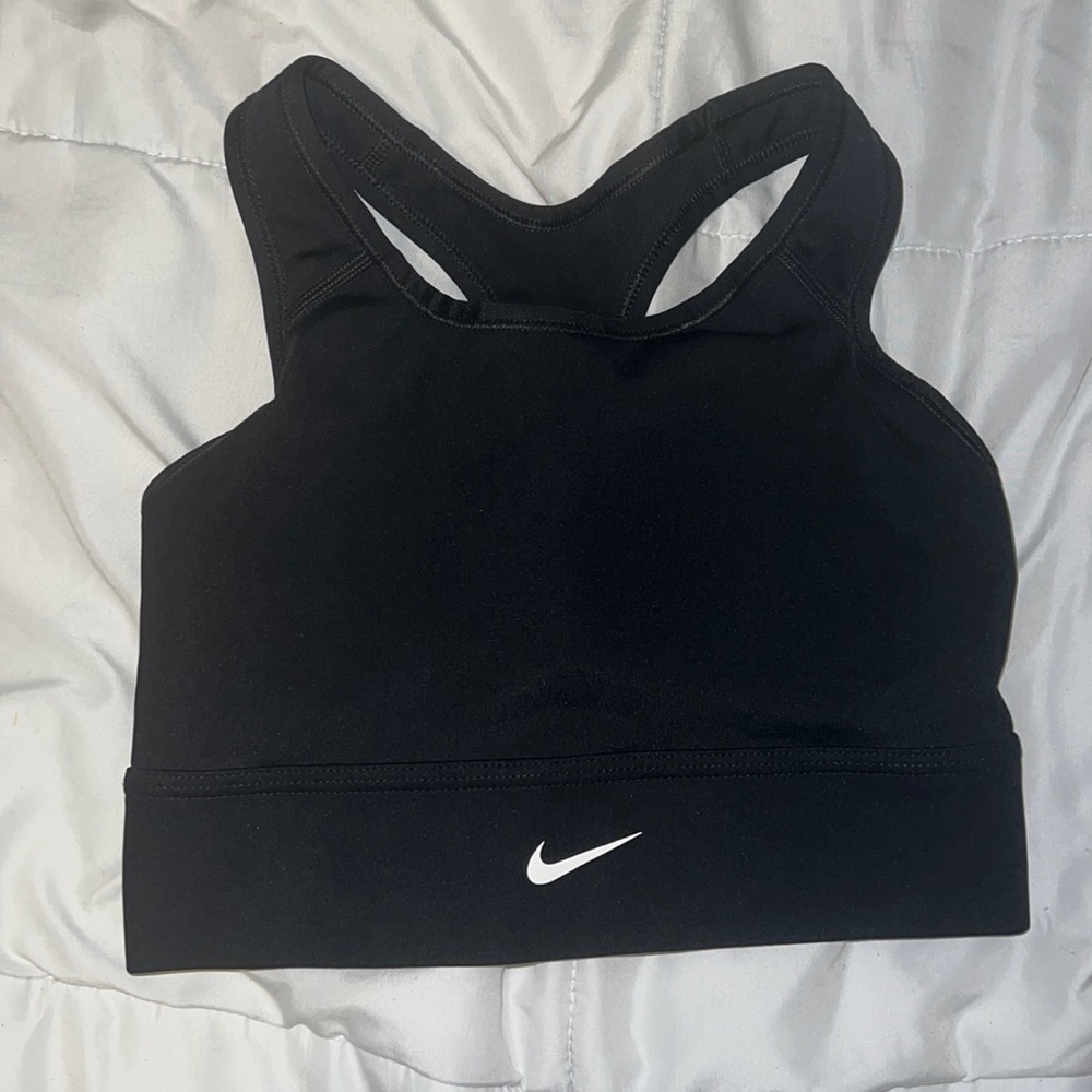 Nike shorts bra